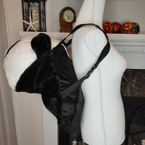 Extra Large Panda Bear Head Backpack 15.75" - Picture 2 of 9